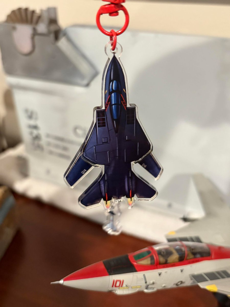 Berns 🔜 CarrierCon tweet media