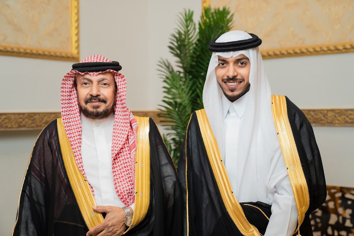 احتفل / سليم بن عامر الفارسي واولاده واولادهم جميعآ   
مساء يوم الخميس  6 صفر 1446 هـ بزواج 
ابنهم عبدالرحمن سليمان الفارسي 
بإحدى قاعات الأفراح بمحافظة جدة وسط حضور جمع من الاهل والاصدقاء و الضيوف الذين شاركوا العريس  فرحته وقدّموا له  التهاني بالمناسبة السعيدة. 

"قبيلة