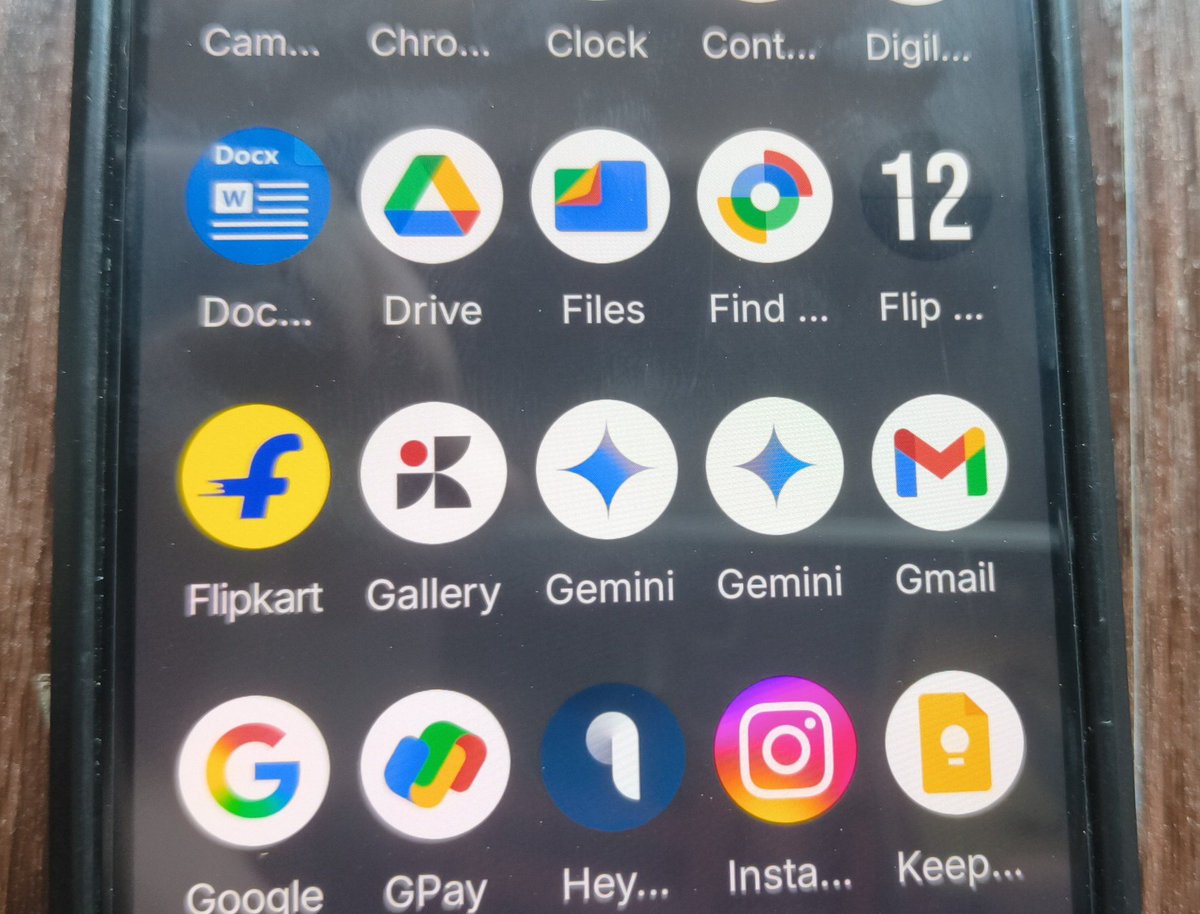 my nothing phone has 2 gemini apps