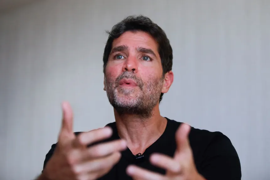 Avetron's tweet photo. @highbrow_nobrow @Acyn Hey, @PMunozIturrieta  y @JPAFS, su jefe les llama estúpidos por hacer el trabajo de los demócratas. 
Aprendan de @EVerastegui  quien,  a pesar de haber encabezado una campaña mundial en contra del tráfico s*x*al de m*nores, hoy está calladito como momia. #EpsteinFilesNow https://t.co/fSWOKWUy4G