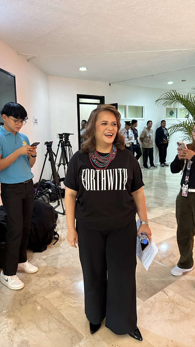 inquirerdotnet's tweet image. LOOK: House spokesperson Princess Abante wears a shirt with a text before her press briefing on Wednesday. 

The word &quot;forthwith&quot; is plastered on Abante&apos;s shirt. | @GabrielLaluINQ