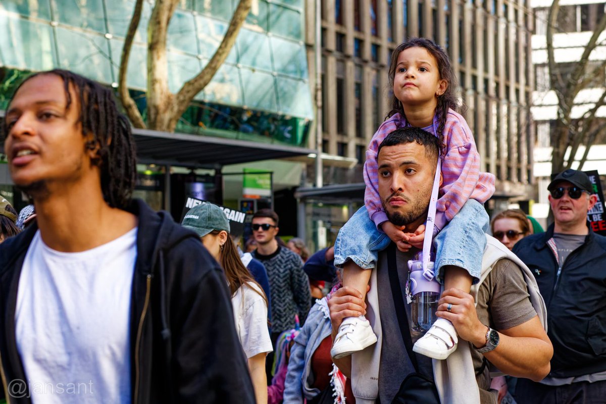 Jansant's tweet photo. #MarchForHumanity Melbourne
#auspol #spingst #GazaGenocide https://t.co/Rf0Jyprbsj