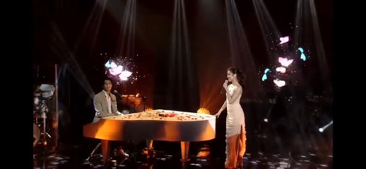 Shieldlily65's tweet photo. Haaay !!! This is best Donbelle duet/number for me. This is unforgettable
https://t.co/QZq6skFmrn
#ThrowbackLICB
#BelleDaylightConcert
#DonnyPangilinan
#BelleMariano
Clip ctto:Healie Cy https://t.co/vrHilgTb6t