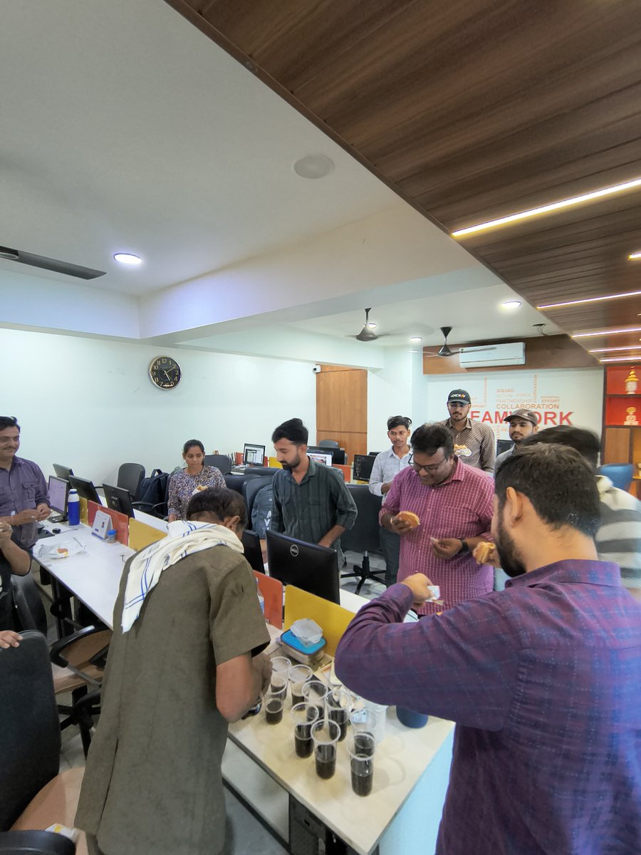 BirdMorning19's tweet photo. 5 Years of Bright Ideas and Bold Moves!
Cheers to the unstoppable @BirdMorning19 team for turning vision into reality. 🎯✨
#5YearsOfSuccess #CompanyAnniversary #AnniversaryVibes #itservices #ai #artificalintalligence #AIdevelopment #birdmorningsolutions #india #canada https://t.co/Kh4BptNbeU