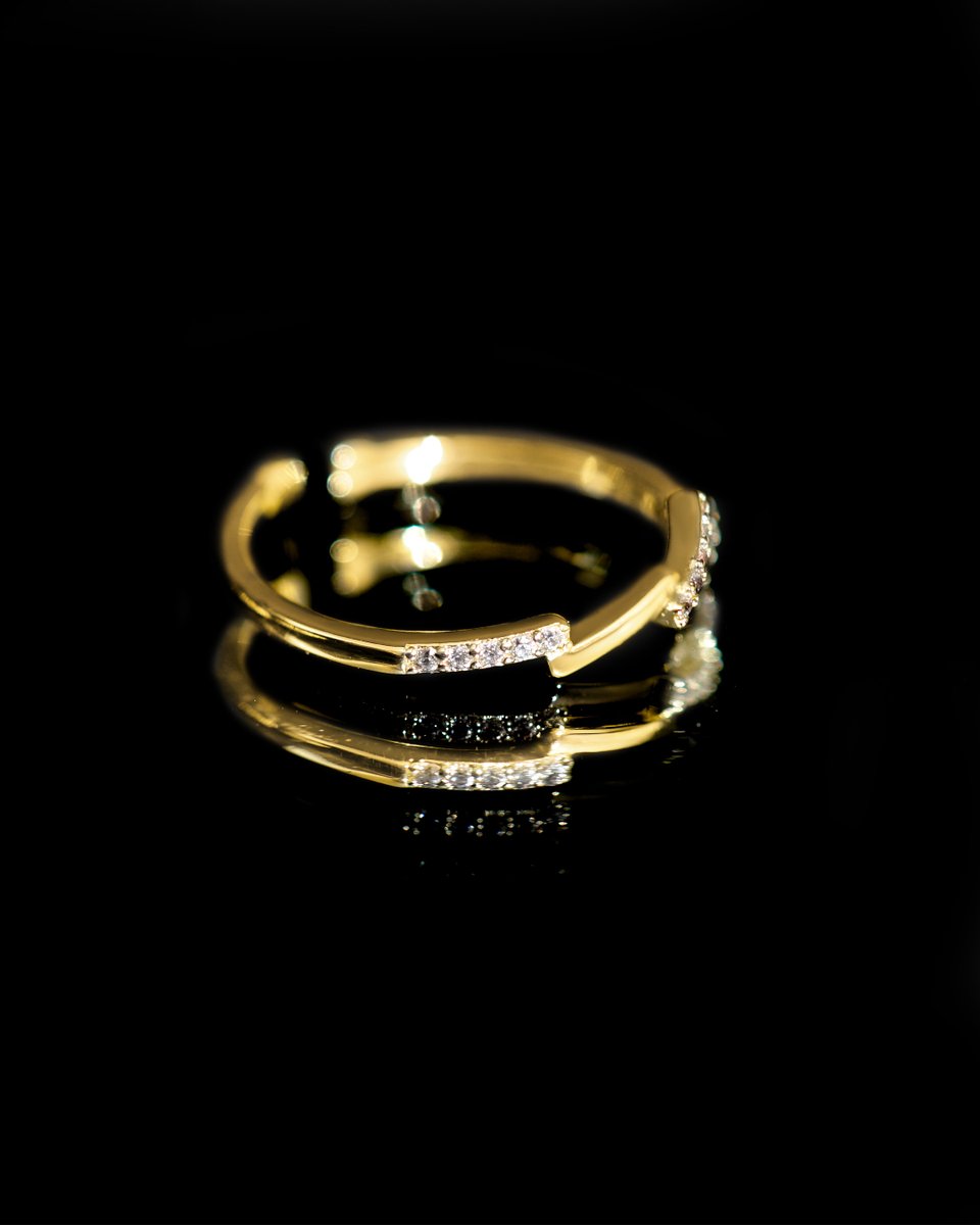 mikanajp's tweet image. Styled in stacks, sealed with promise. 💍✨

🔎 Fuhen Ring
🔎 Etanaru Ring
🔎 Hateshinai Ring
Check us here:
🛒 Lazada: s.lazada.com.ph/l.QC7
🛒 Shopee: shope.ee/6UvNlXVtyp
🛒 TikTok: vt.tiktok.com/ZSedF4WCo

#MikanaCarefreeLuxury #PromiseRingCollection