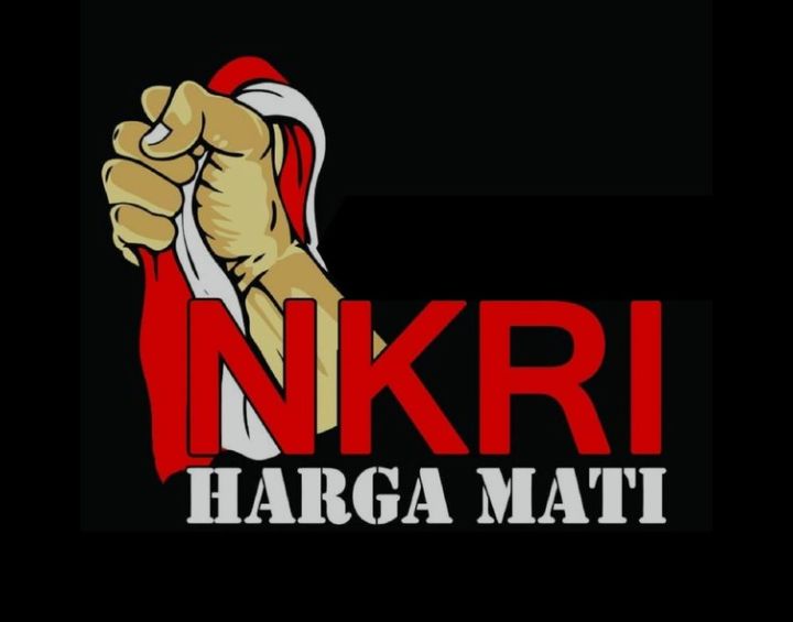 INDONESIA AKAN MENYAMBUT HARI KEMERDEKAANNYA...PADA SAAT INI
KITA HARUSNYA MEREFLEKSIKAN SAAT2 MERDEKA DGN PERJUANGAN
JGN KOTORI BENDERA KITA YG DIPERJUANGKAN DGN DARAH DAN NYAWA...
MARI KITA HARGAI DAN HAYATI
BUKTI CINTA TANAH AIR