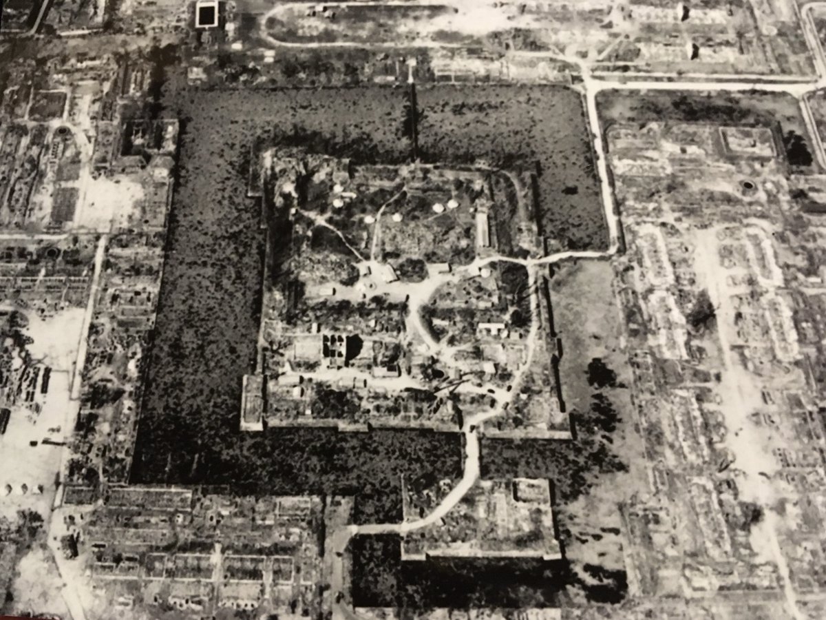 hiroshimacastle's tweet photo. 80年前、今日、全部メガれた日。わしも街も自然も歴史も文化も、人も、おはようの笑顔も、いってきますの未来も、いってらっしゃいの希望も、突然に、永遠に
忘れちゃいけん日、ちゃんと伝えていかにゃーいけん日、じゃけど、ほんまは忘れとーてしかたない日、思い出しとうもない日 https://t.co/OqWo1eauJG