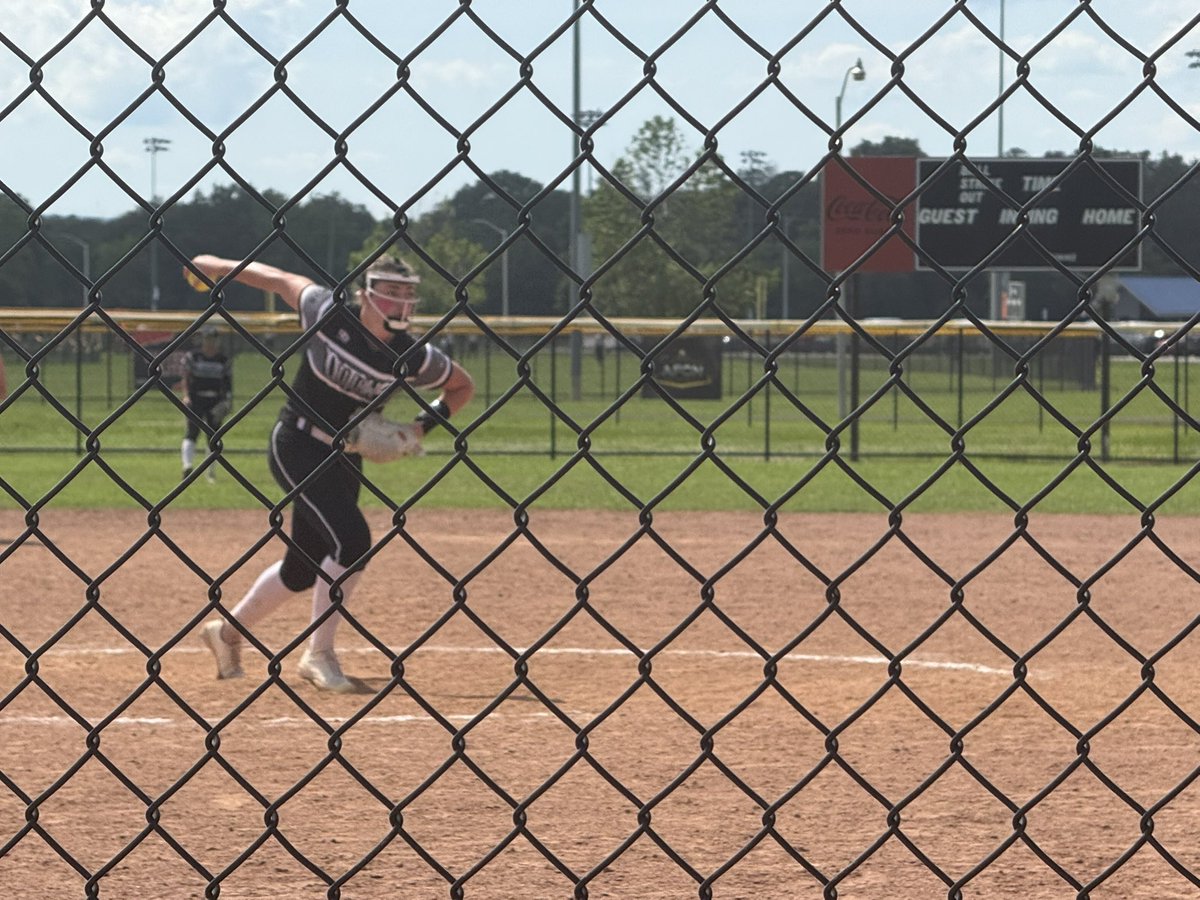 Roster Announcement ❗️
Returning to Outlaw’s Pope
#99 RHP
Maria Young
Avon HS

Ace in the making at 5’11 pitcher with stuff that just makes them chase, this young slinger has a big big future!