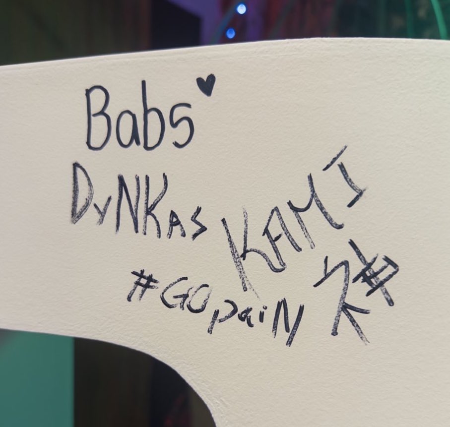 Dois challengers e o <a href="/dynquedo1/">paiN dyNquedo</a> no evento da <a href="/JBL_Brasil/">JBL Brasil</a> 

<a href="/pain_babs/">paiN Babs</a>