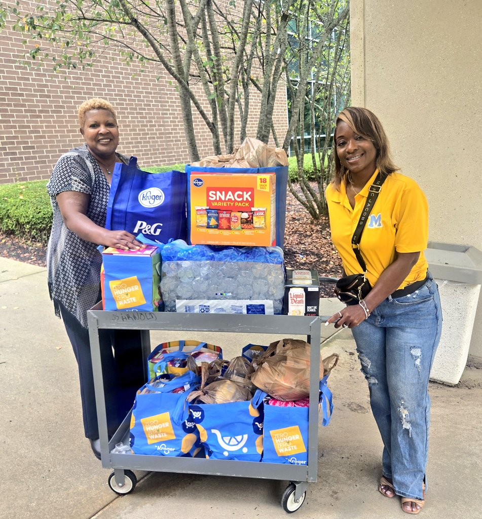 Michelle Byrdsong M.Ed, MSW (@mssongbyrd2) on Twitter photo Day 2 on The Hill did not disappoint! Book bags from Fani Willis and Commissioner Arrington, along with a generous food donation from our neighborhood Kroger, made the day even more special.
<a href="/APSMaysRaiders/">APS Mays Raiders</a>
<a href="/BEMaysPRIDE/">Dr. Ramon Garner</a>
<a href="/APSFam_Alumn/">Office of Family Engagement</a>
<a href="/GarrickWhite/">Garrick White, PhD</a> Day 2 on The Hill did not disappoint! Book bags from Fani Willis and Commissioner Arrington, along with a generous food donation from our neighborhood Kroger, made the day even more special.
<a href="/APSMaysRaiders/">APS Mays Raiders</a>
<a href="/BEMaysPRIDE/">Dr. Ramon Garner</a>
<a href="/APSFam_Alumn/">Office of Family Engagement</a>
<a href="/GarrickWhite/">Garrick White, PhD</a>