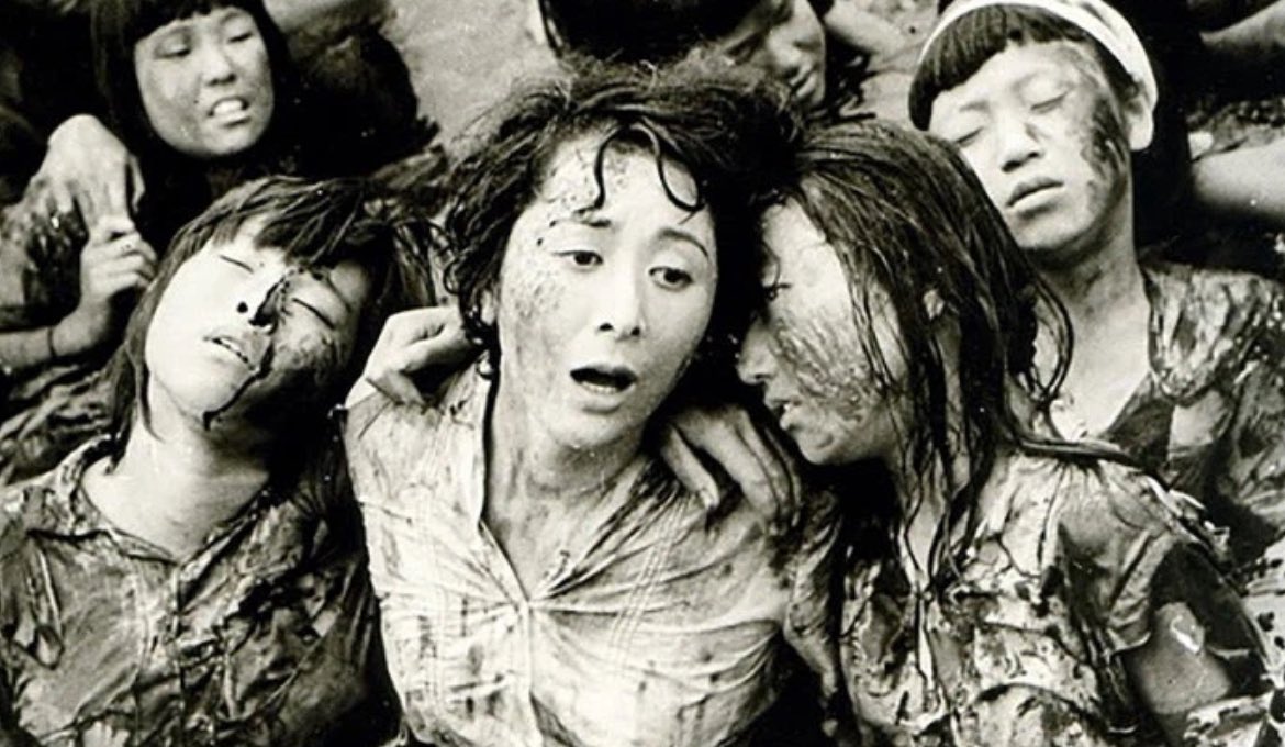 オンラインで無料でご覧になれます。

今日で被爆から80年。
映画「ひろしま」をご存知ですか？
終戦から8年後の1953年に、8万5000人超の被爆者を含む広島市民の全面的な協力で制作された映画です。

日本国内で上映されることはなく「幻の映画」とも言われています。

inoue-tsukioka.com/inoue-tsukioka…