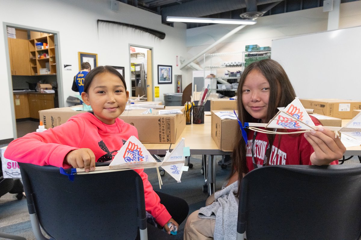 Middle school students from across Alaska participated in ANSEP’s Aviation Career Explorations session last week at the UAA campus! Throughout the week, 20 students were introduced to the wide range of opportunities within the aviation industry. Way to go, students!