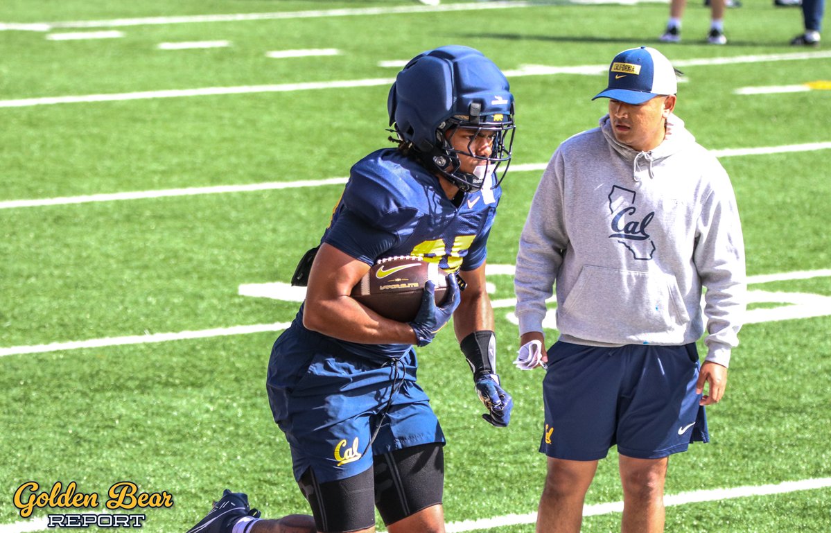 Cal Rivals (@calrivals) on Twitter photo Cal freshman running back Anthony League on Day 5 of training camp with the Bears
(📸: <a href="/MattRMoreno/">Matt Moreno</a>) Cal freshman running back Anthony League on Day 5 of training camp with the Bears
(📸: <a href="/MattRMoreno/">Matt Moreno</a>)