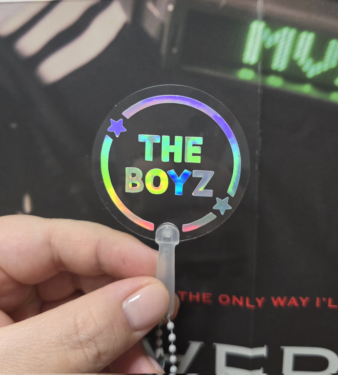 🔥더보이즈 더블레이즈 콘서트 나눔🔥

🔥부채모양 키링
🔥줄 색은 랜덤
🔥8일 15개, 9일 10개, 10일 15개
🔥양이 많지 않아서 알티확인
🔥시간,장소는 당일공지