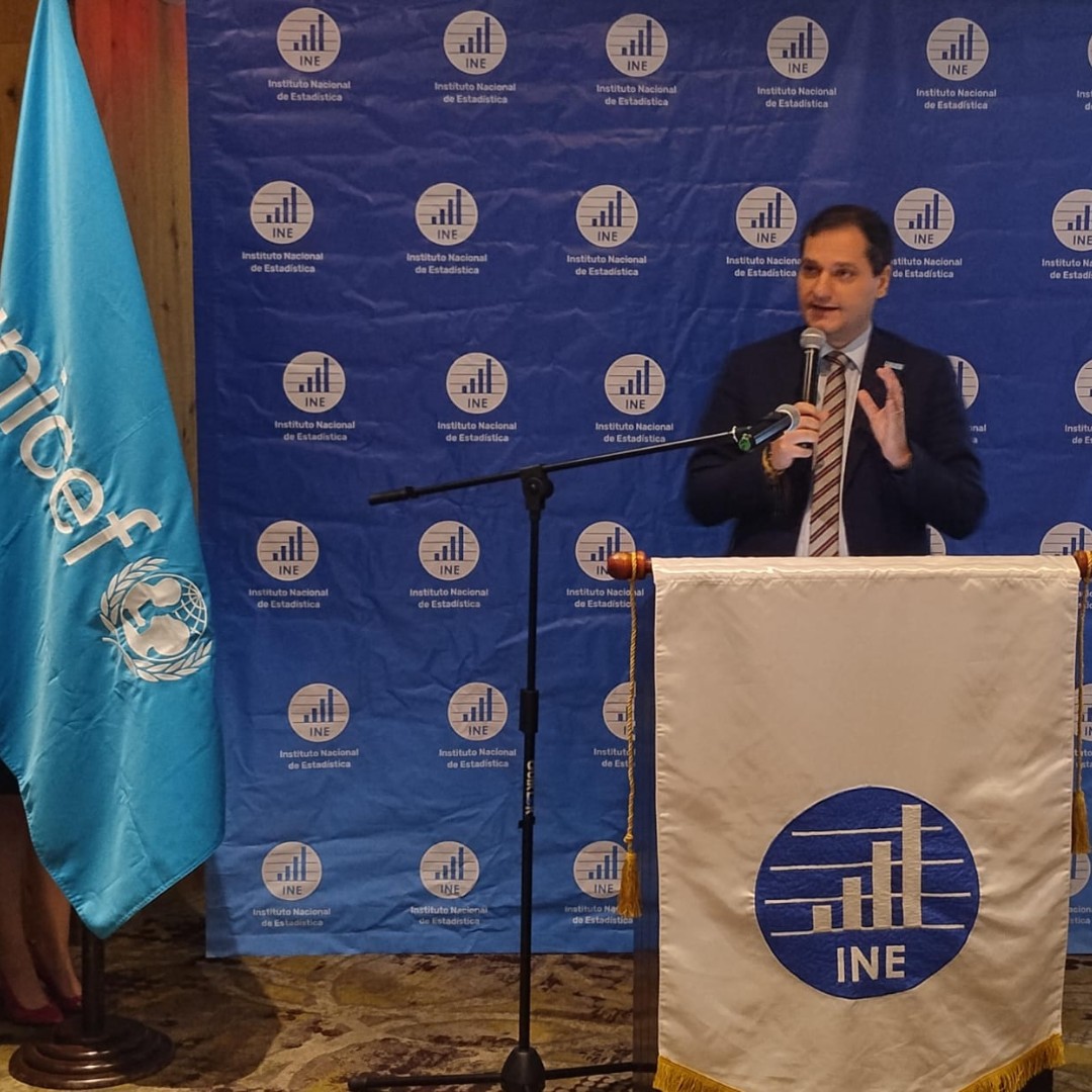 unicefguatemala's tweet image. 📊 ¡La #ENDESA ya está en marcha!

Con apoyo de UNICEF, el @INE_Guatemala recorrerá 15,000 hogares para conocer la realidad de lasniñas, niños y adolescentes en salud, nutrición, educación, protección y más.

🧒🏽👧🏾 ¡La niñez cuenta! #ParaCadaInfancia #DatosQueTransforman