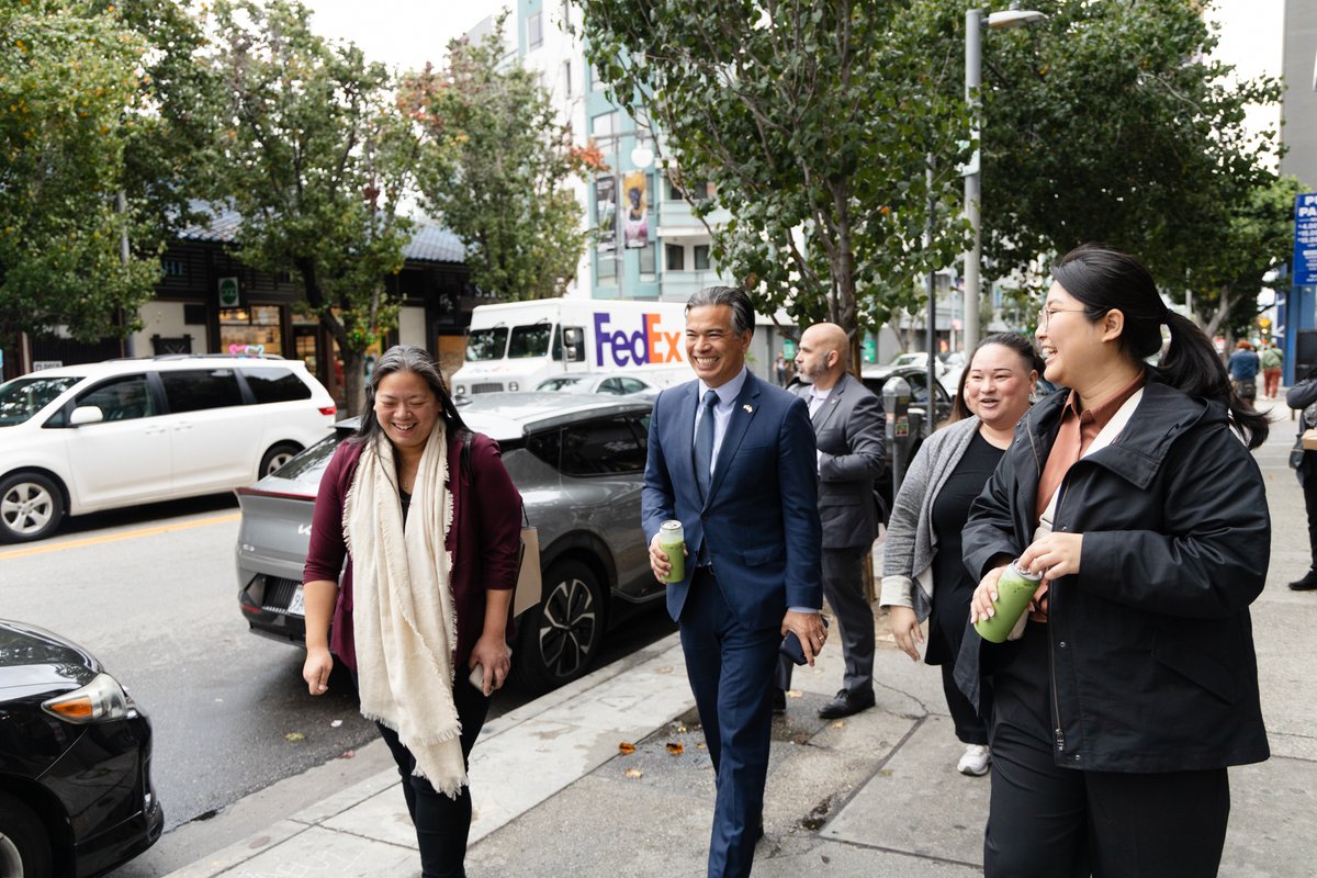 CAUSEusa's tweet image. Proud to present the Community Impact Award to California Attorney General Rob Bonta. His leadership embodies this year’s theme, “Together We Build: Our Community, Our Future,” reminding us that building power means creating space for others to lead. causeusa.org/2025-summer-so…