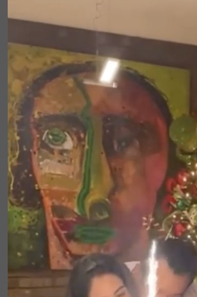 Jorge Garcia Orozco (@jorgegogdl) on Twitter photo Aquí podemos ver a la diputada #Datoprotegido y a <a href="/Sergeluna_S/">Sergio Gutz. Luna</a> con su pintura del pintor mexicano Vladimir Cora cuya obra a esa escala oscila entre los 12 mil y los 45 mil dólares, osea entre 250 mil y 900 mil pesos. Porque primero mi pobre, mi pobre pared. Aquí podemos ver a la diputada #Datoprotegido y a <a href="/Sergeluna_S/">Sergio Gutz. Luna</a> con su pintura del pintor mexicano Vladimir Cora cuya obra a esa escala oscila entre los 12 mil y los 45 mil dólares, osea entre 250 mil y 900 mil pesos. Porque primero mi pobre, mi pobre pared.