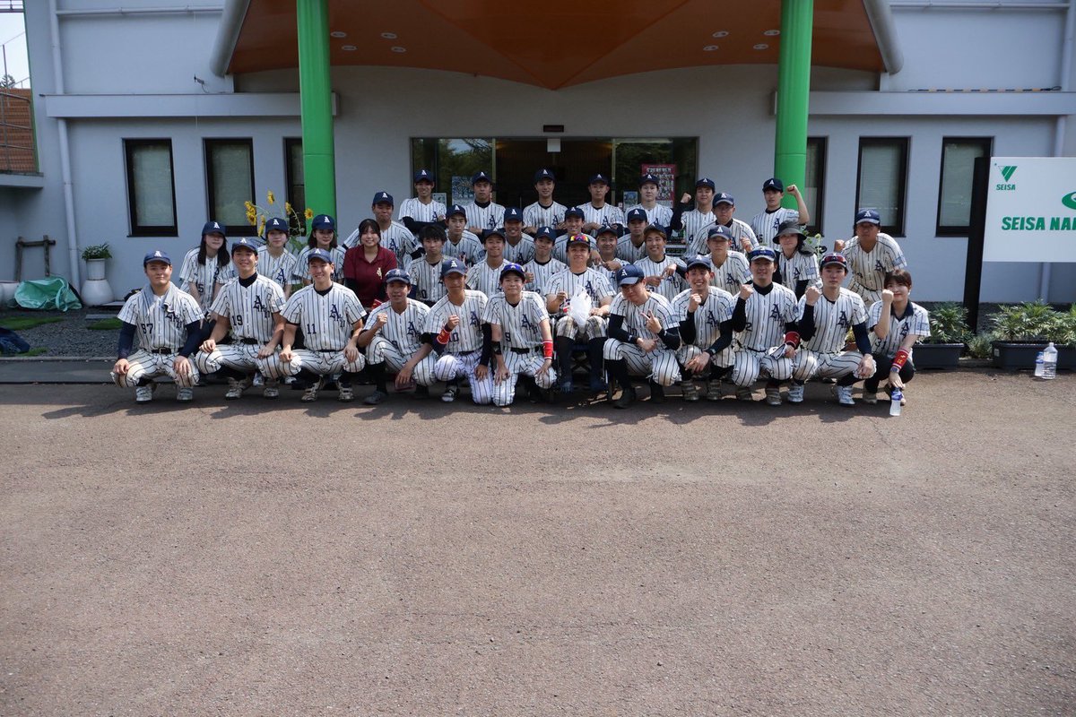 ambt15's tweet photo. 【試合結果】
東医体初戦、昭和医科大学との試合は

秋田大学5 VS 昭和医科大学9

という結果でした。
悔しい結果にはなってしまいましたが、部員全員で一丸となれた最高の試合でした。
6年生の皆さん、6年間本当にお疲れ様でした。この悔しい結果をばねに、後輩一同これからも練習に励んでいきます。 https://t.co/sknzQbqxFq