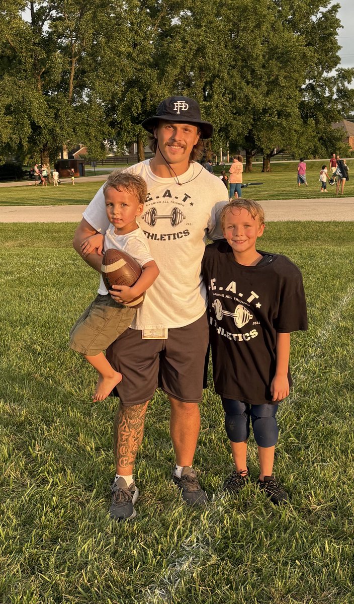 Coach Hurst tweet media