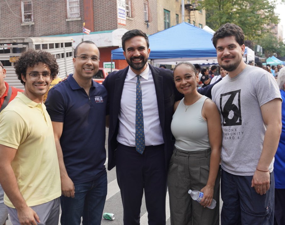 Oswald Feliz (@oswaldfeliz) on Twitter photo Great to catch up with <a href="/ZohranKMamdani/">Zohran Kwame Mamdani</a>, CB 6, and the community, at the 48th Precinct’s National Night Out event! Great to catch up with <a href="/ZohranKMamdani/">Zohran Kwame Mamdani</a>, CB 6, and the community, at the 48th Precinct’s National Night Out event!