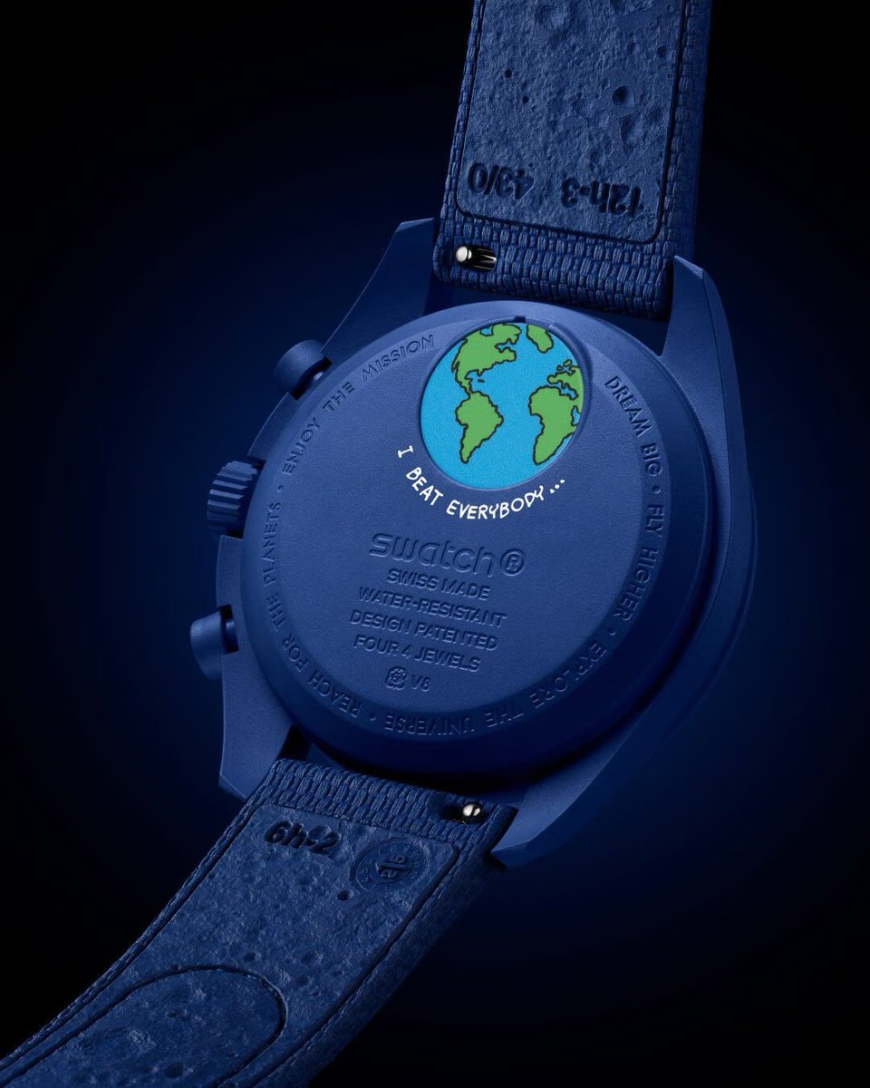Watchbazar's tweet image. MISSION TO EARTHPHASE – MOONSHINE GOLD ✨🌕
Swatch and Omega are back at it — and this time, they’ve taken us to Earth.
Launching on August 9, 2025, during the Sturgeon Full Moon, this all-new MoonSwatch is far from just another collab.