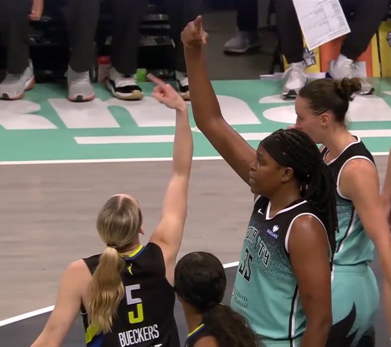 The leagues rook™️😭😭😭