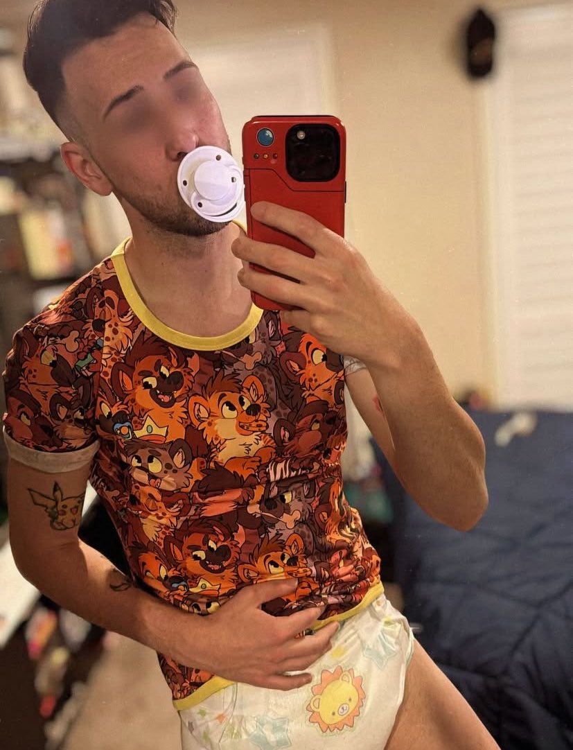 Cutest cub of them all!🦁

Cub club onesie and classic round pacifiers available <a href="/totallyozzytots/">TotallyOzzyTots</a> 🐯🦁

📸: jurassic7little (Instagram)