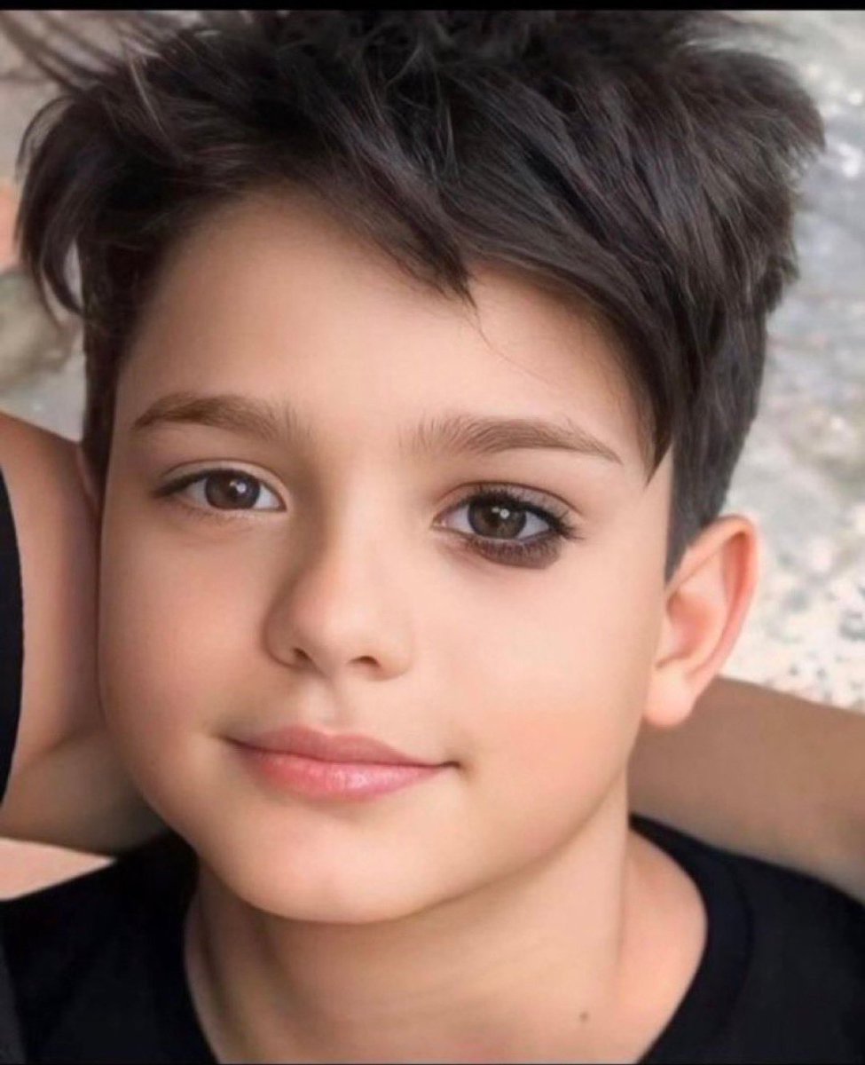 #MattiaAhmetMinguzzi 
#mattiaahmetminguzziiçinadalet 
Bizim masum ve temiz çocuklarımız öldürmekle bitmez, bu ülkede milyonlarca Ahmet var. Her zaman bu çocukları kıskanacaksınız ve hepsini öldürseniz bile asla onlar gibi olamayacaksınız.