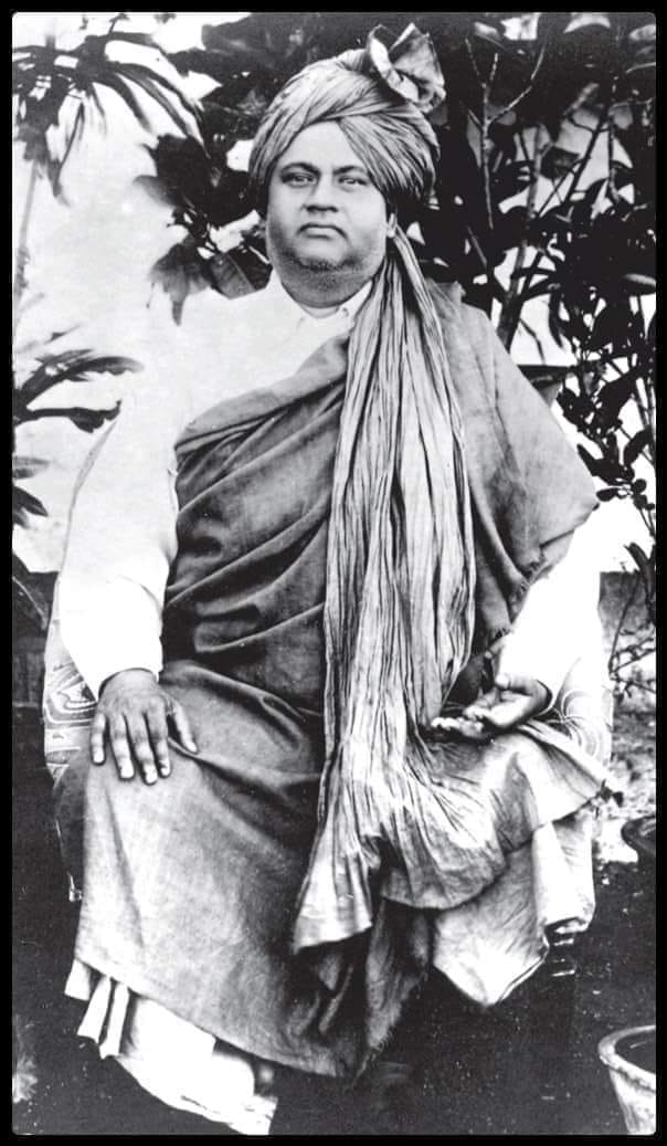 The Guru shows the disciple the path to life eternal, and protects him from all troubles. Putting great faith in the words of the Guru let the disciple live them.

SWAMI BRAHMANANDA