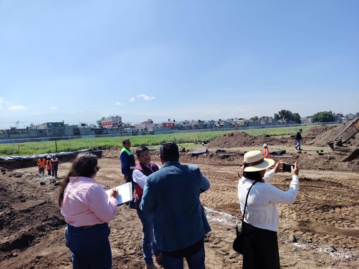 Hoy,  5 de agosto, el Director General, Mario Hernández González, realizó una visita a las que próximamente serán las instalaciones del CBTA 329 y CBTA 330.

Asimismo, recorrió las sedes alternas. 

¡Educamos con la Fuerza de Nuestras Raíces!