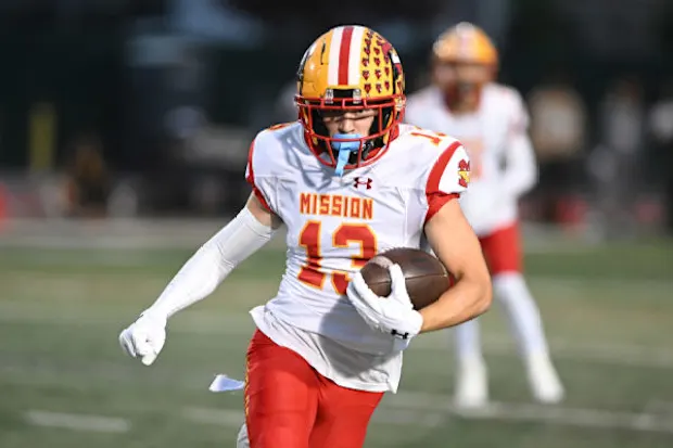 Tarek_Fattal's tweet image. Some of the best wideouts came from SoCal: Desean Jackson, Keyshawn Johnson, Steve Smith ...

Even more recently, Amon-ra St. Brown and Tetairoa McMillan.

Could another Sunday guy be on this list of Top WRs/TEs to watch in SoCal this 2025 season?

📲: si.com/high-school/ca…