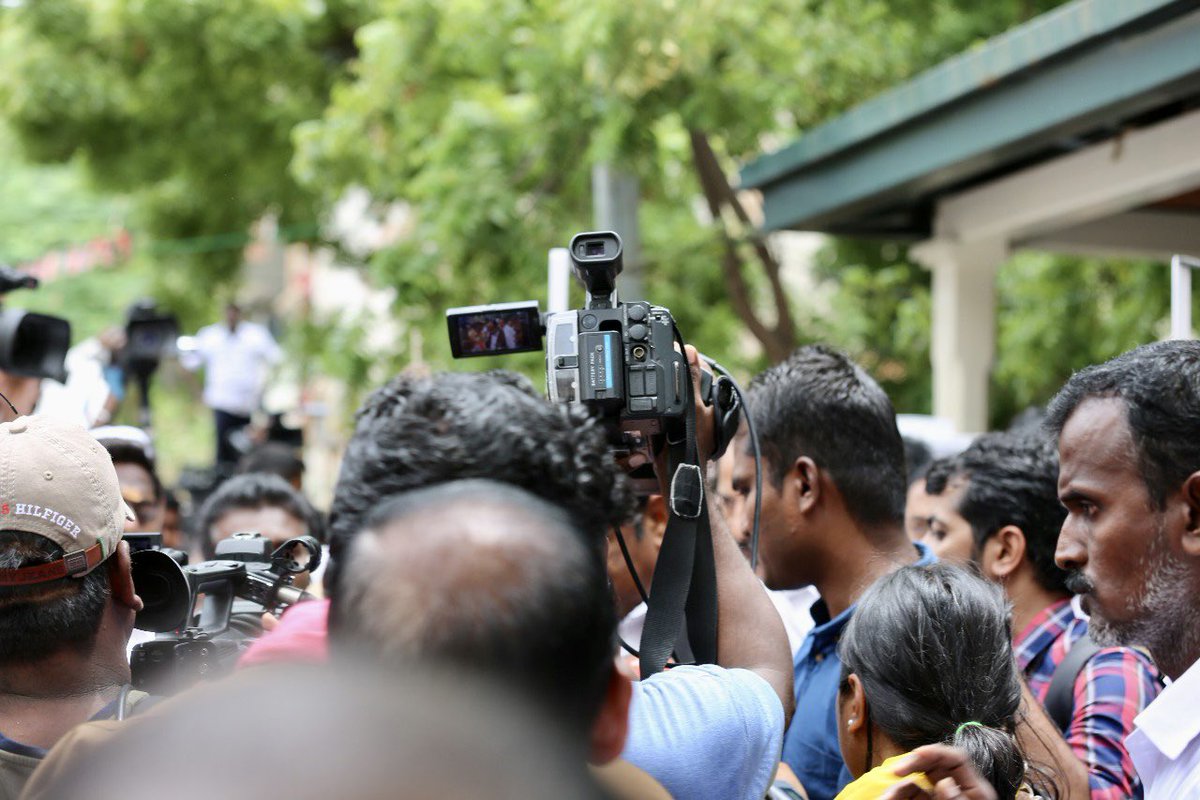 A_Reportage's tweet photo. #ThoseElevenDays📷
: Chronicles Of Last Days Of #KalaignarKarunanidhi 🌟

28thJuly To 7thAugust 2018

A Photo FireStorm Essay

( Note : Shot With 📸 Canon EOS 5D Mark4 @ Madras { Gopalapuram Home/Kaveri Hospital } )

#Annamalai_Reportage 🎥🎙️📰
#கலைஞர்கருணாநிதி #நினைவுதினம் https://t.co/08uVQEFpvw