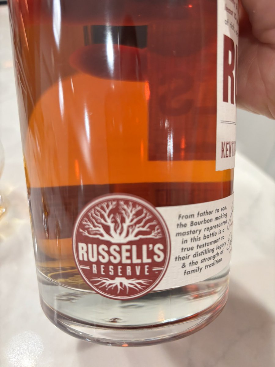 Russell’s Reserve 10 yr - “through time” sbs:
2017
2021 (LL/JD)
2024 (LL/ME, the well known one, I posed about it here a year ago!)

LL/ME takes it, special liquid, it’s probably 13-15yo… 2021 and 2017 follow, those are both really good and better than modern RR10 (except LL/ME)