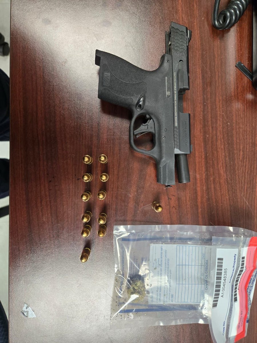 D2 Night Shift "East Aldine Proactive Unit" conducted a traffic stop. The investigation led to the arrest of one subject for UCW/POM. 
<a href="/HCSOTexas/">HCSOTexas</a> <a href="/HCSO_EastPatrol/">Major Joseph A. Blendermann</a> <a href="/AldineDistrict/">East Aldine District</a> <a href="/SheriffEd_HCSO/">Ed Gonzalez</a>