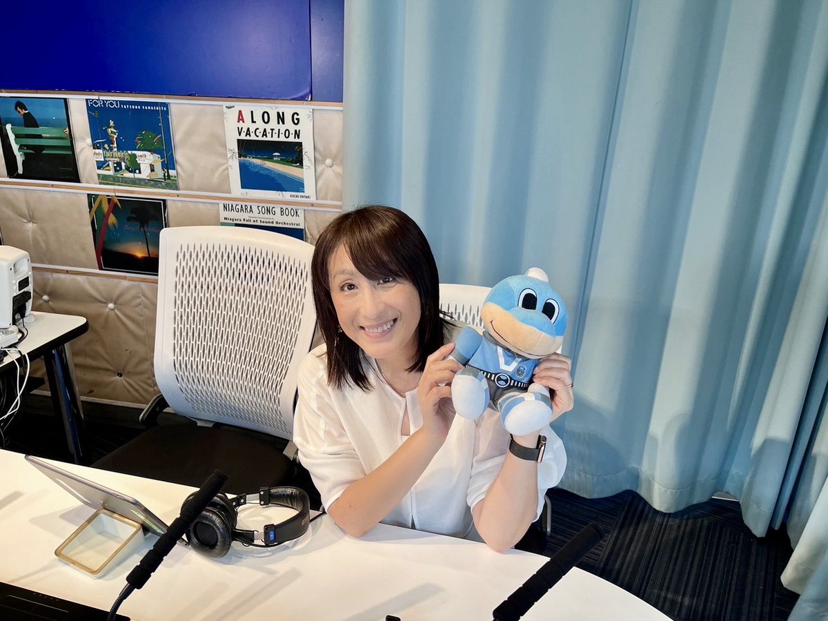 Music Frontier(ミューフロ) (@music_frontier) on Twitter photo 【15時30分~15時45分 #ミューフロ 】
今回は…
久々のホームゲーム!
8/9 アビスパ福岡戦のイベント情報をお伝えします!
MC:高木聖佳
✉️msg@fm-salus.jp
※今日は収録放送です
#frontale 【15時30分~15時45分 #ミューフロ 】
今回は…
久々のホームゲーム!
8/9 アビスパ福岡戦のイベント情報をお伝えします!
MC:高木聖佳
✉️msg@fm-salus.jp
※今日は収録放送です
#frontale