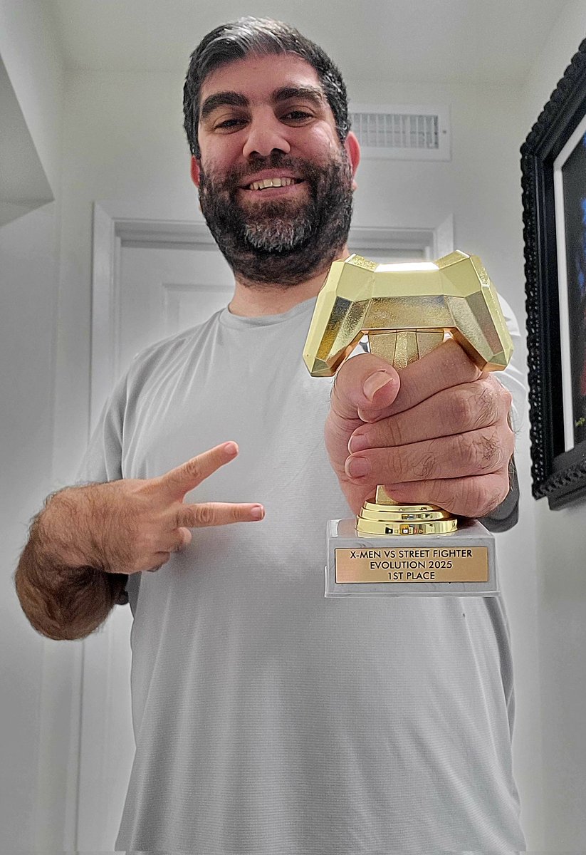 Finally after years of competing at XMvSF, I can finally say I have a 1st place EVO win under my belt. Shoutouts to <a href="/MrFanatiq/">Fanatiq</a> and Dogface for the coaching tips and help leading up to EVO. 

Also shoutouts to <a href="/striderzer0/">Dewitt Ward</a> and <a href="/Danieru85/">Rounder10</a> for doing all the tech work! Thank you!