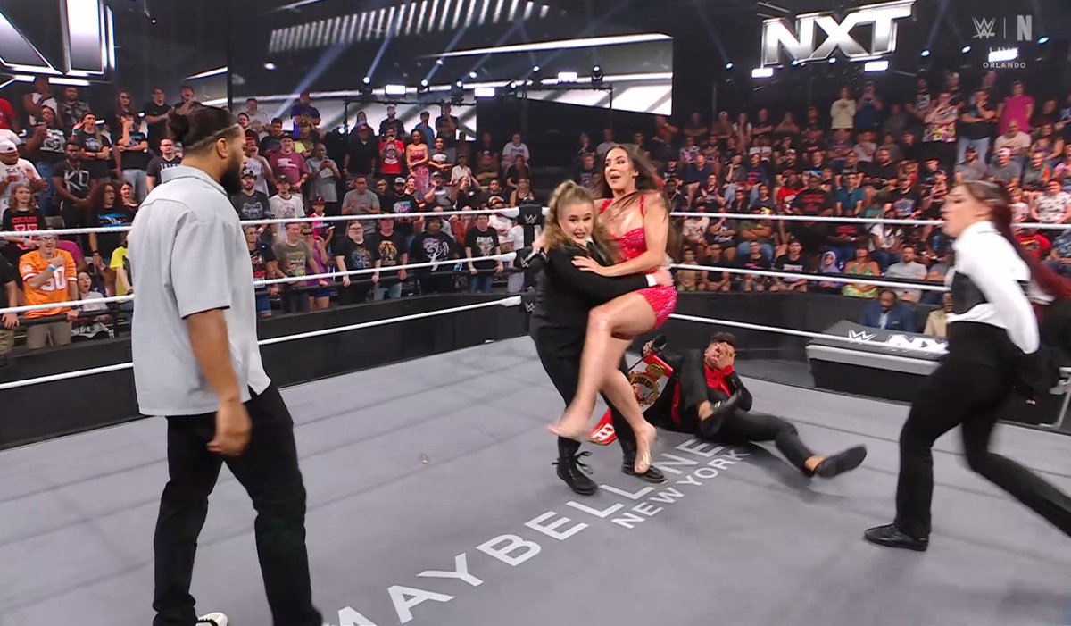 Tavion Heights attacks Ethan Page. 
Seems like a mixed tag-team match is loading at some point, but Tavion will have to find a partner for that. 😬
#WWENXT