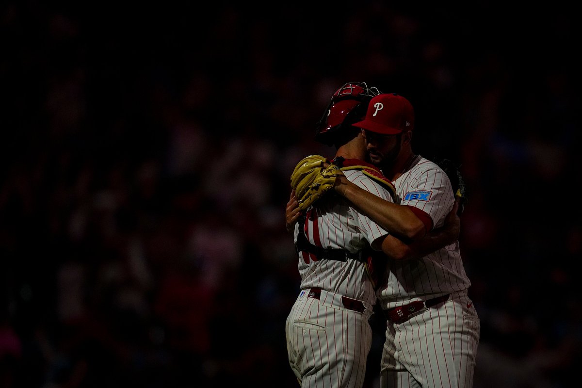 🎶 Once there was a silly old ant
Thought he’d move a rubber tree plant 🎶