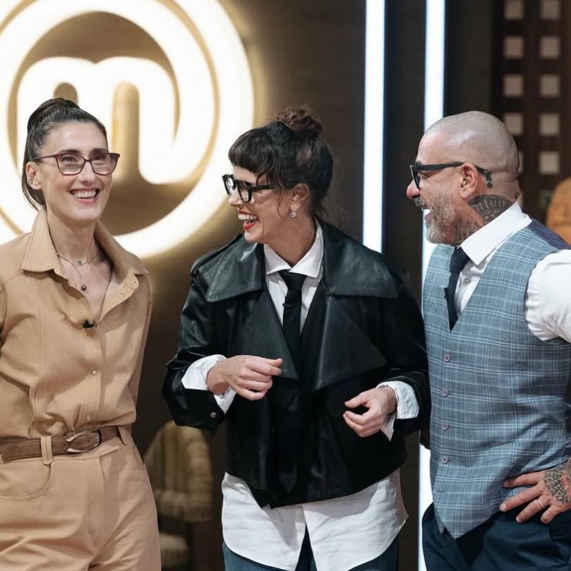 protejo_favs's tweet photo. faria loucuras pra ter uma temporada completa com esse trio de jurados 

PAOLA NO MASTERCHEF 

#MasterChefBR https://t.co/Qkhsp9XjCE