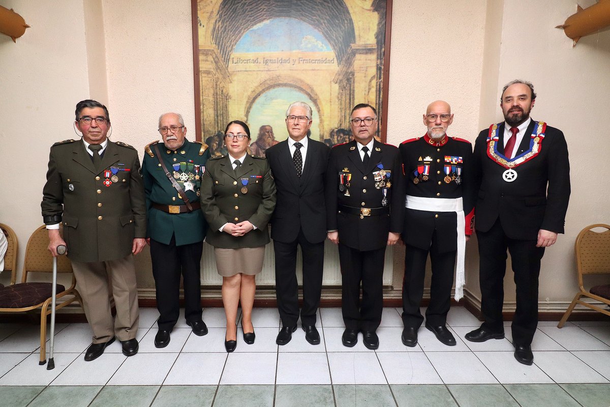 Gran Logia de Chile galardona a bomberos de Cautín con la medalla “Germán Tenderini y Vacca” bomberostemuco.cl/gran-logia-de-…