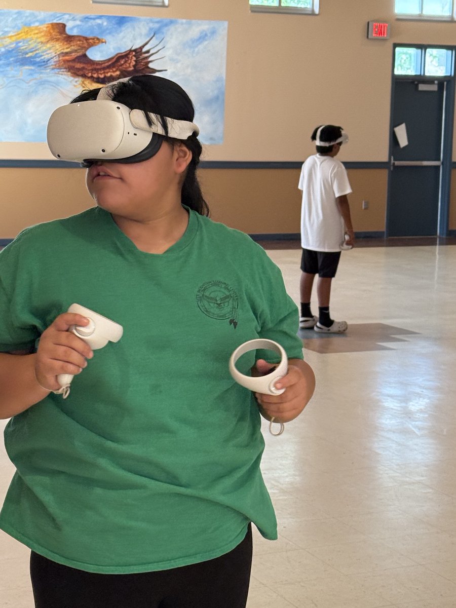 LASKINSFEST's tweet image. We're bringing the future of storytelling to the Ute Mountain Ute community! Native Youth VR Workshop in Towaoc, CO is in full swing
Young artists are diving into virtual reality tech, learning to create immersive 3D graphix &amp;amp; using new VR apps.
#NativeYouth #vrworkshop