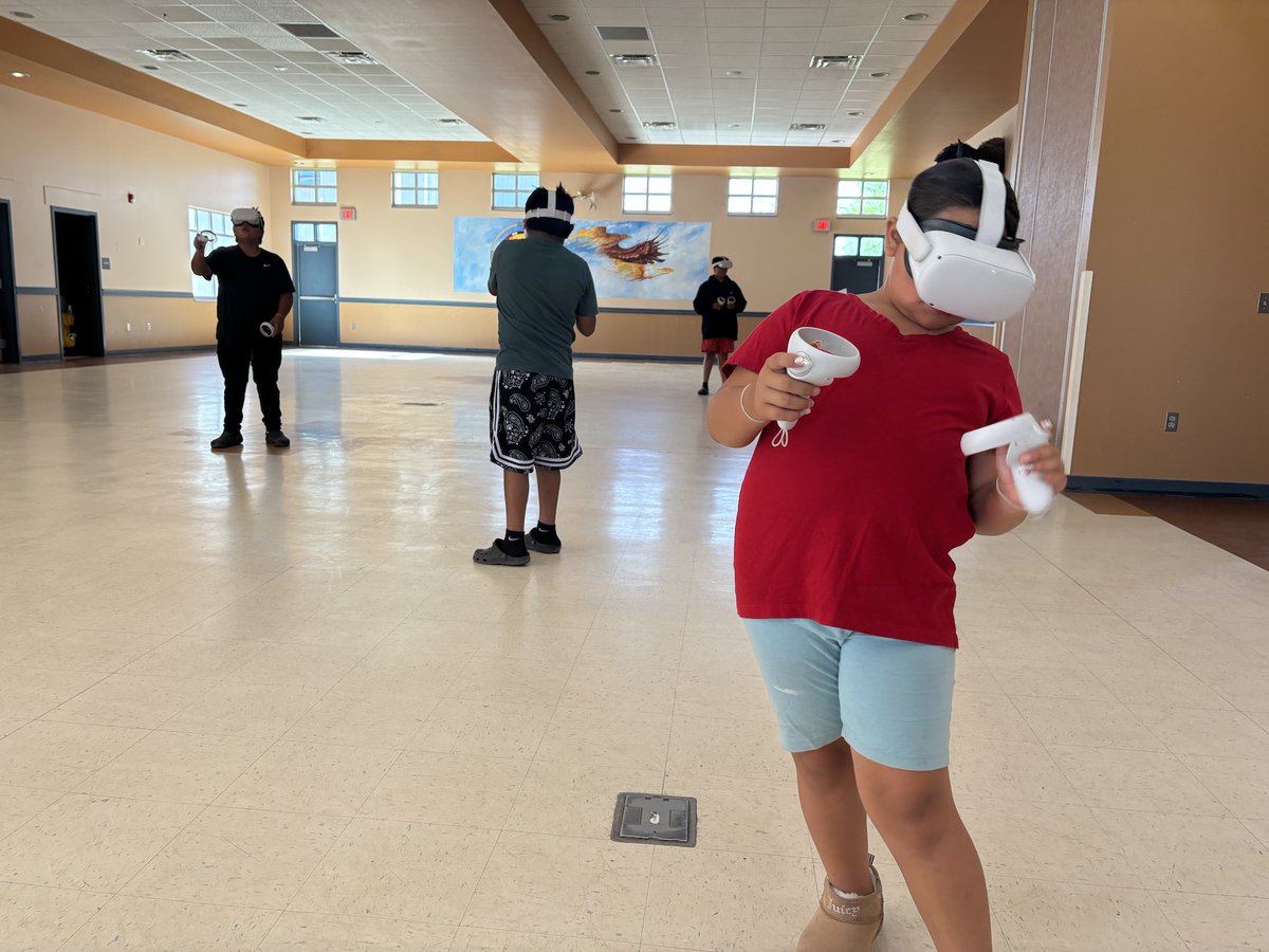 LASKINSFEST's tweet image. We're bringing the future of storytelling to the Ute Mountain Ute community! Native Youth VR Workshop in Towaoc, CO is in full swing
Young artists are diving into virtual reality tech, learning to create immersive 3D graphix &amp;amp; using new VR apps.
#NativeYouth #vrworkshop