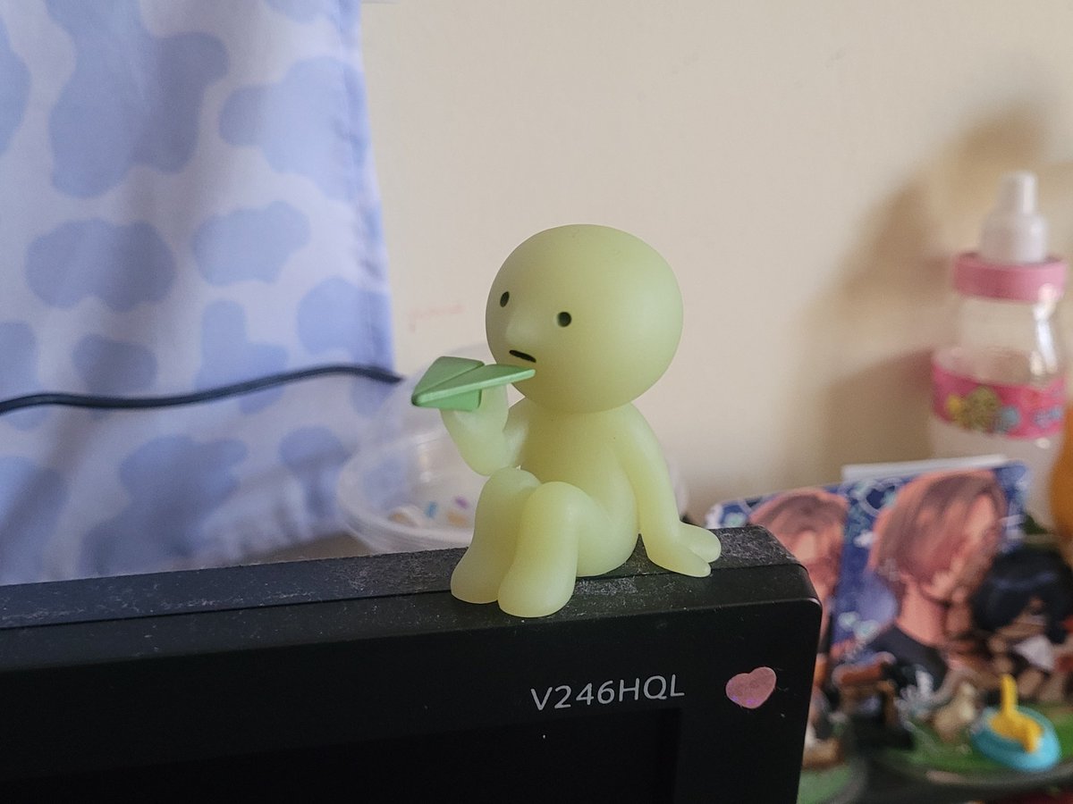 creatur3_crafts's tweet photo. $20 piece of plastic makes me happi https://t.co/mYafJriJ6q