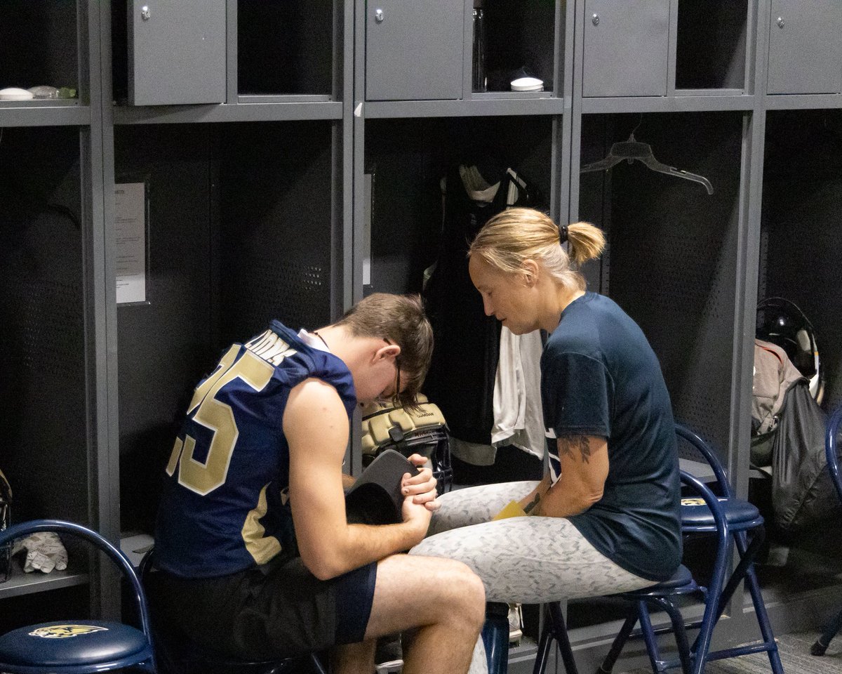 What an incredible evening at our Football Moms Clinic! 🏈💪🙏

Tonight, football moms from both our middle school and varsity teams came together to learn plays, lift weights, and pray over their sons’ lockers. 💙 The energy, unity, and love in the room were unmatched.

A huge