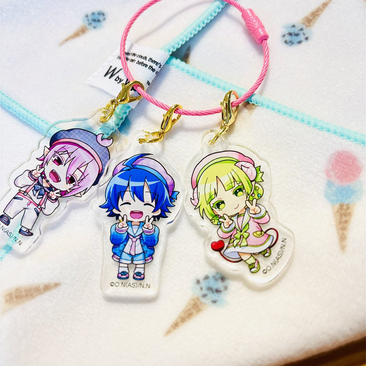 カニカン付け替えて3連チャームにした！かわいい✌️