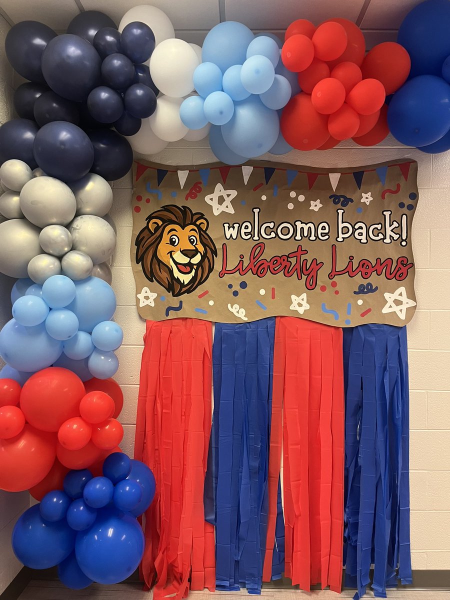 Meet and Greet was a success tonight! It was wonderful to see our little lions and their families! #LibertyLeads