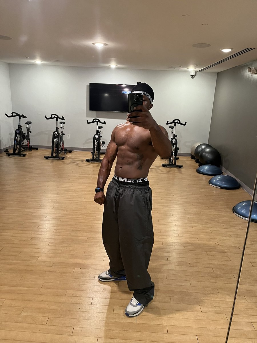 Saint Lil Ron tweet media