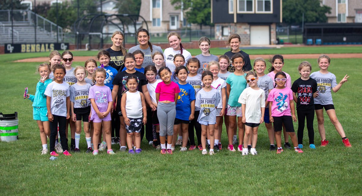 Morgan Reczkiewicz ‘26 (@morganrec26) on Twitter photo Had the best time hosting our kids softball camp with <a href="/ofhssoftball/">Oak Forest Softball</a>. So many future ⭐️⭐️⭐️ in the making!! <a href="/PtrckHldn/">Patrick Holden</a> <a href="/MojoJason1/">Jason Mardirosian</a> <a href="/18uMalito/">Mojo 18U Malito</a> Had the best time hosting our kids softball camp with <a href="/ofhssoftball/">Oak Forest Softball</a>. So many future ⭐️⭐️⭐️ in the making!! <a href="/PtrckHldn/">Patrick Holden</a> <a href="/MojoJason1/">Jason Mardirosian</a> <a href="/18uMalito/">Mojo 18U Malito</a>