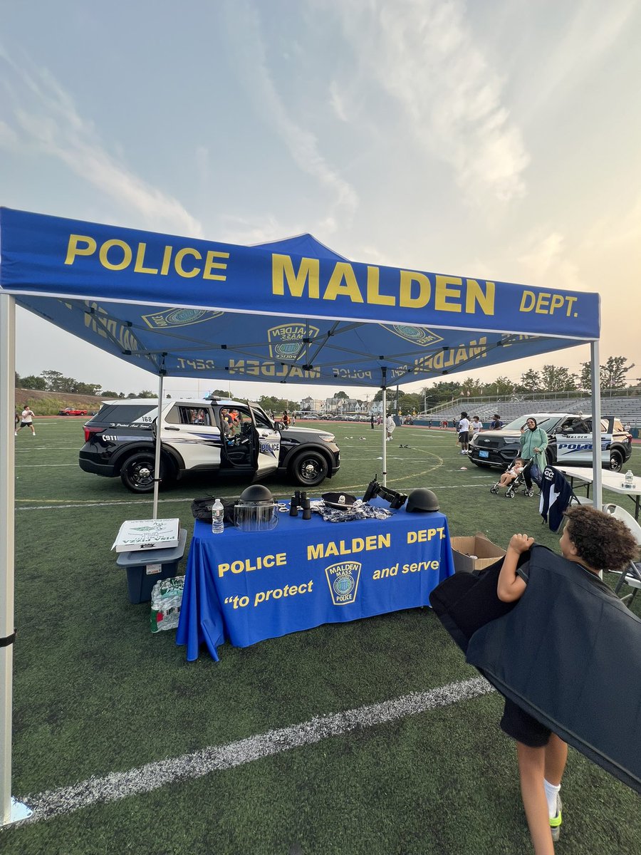 MaldenPolice's tweet image. What a night! 💙 Thank you to everyone who came out for National Night Out — a celebration of community, connection &amp;amp; public safety partnerships. From kids’ activities to demos &amp;amp; displays, it was a blast. Grateful for all who made it possible. More pics to come! 📸 #NNO2025