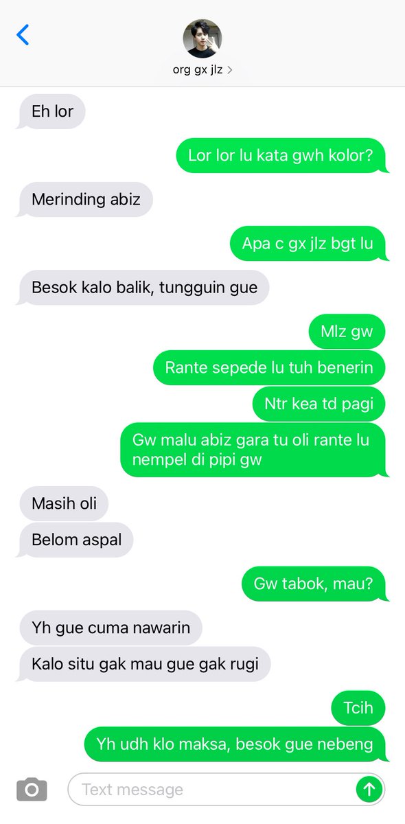 nonaguii's tweet photo. kalian akan ketemu karakter seokjin yang begini di au bangtan family nanti https://t.co/XL3pdTFqlE